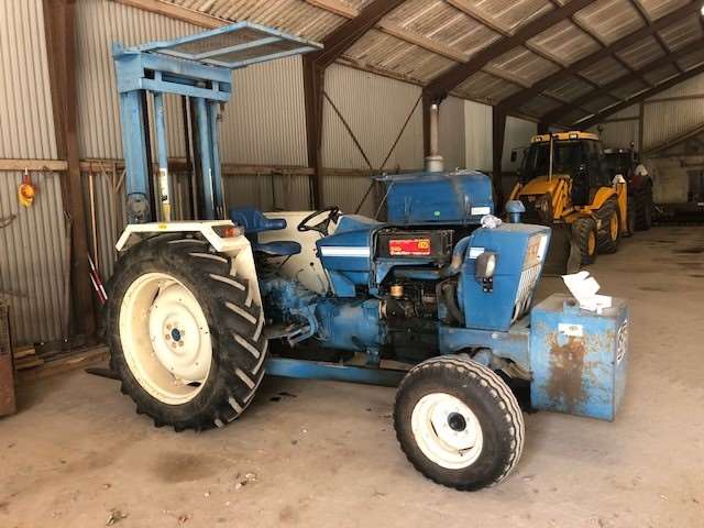 ford 4000 gaffeltruck